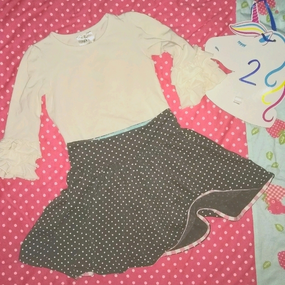 Matilda Jane size 2 VINTAGE skirt & Top
